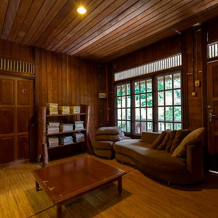 Menjangan Ecolodge - Chse Certified Banyuwedang Luaran gambar