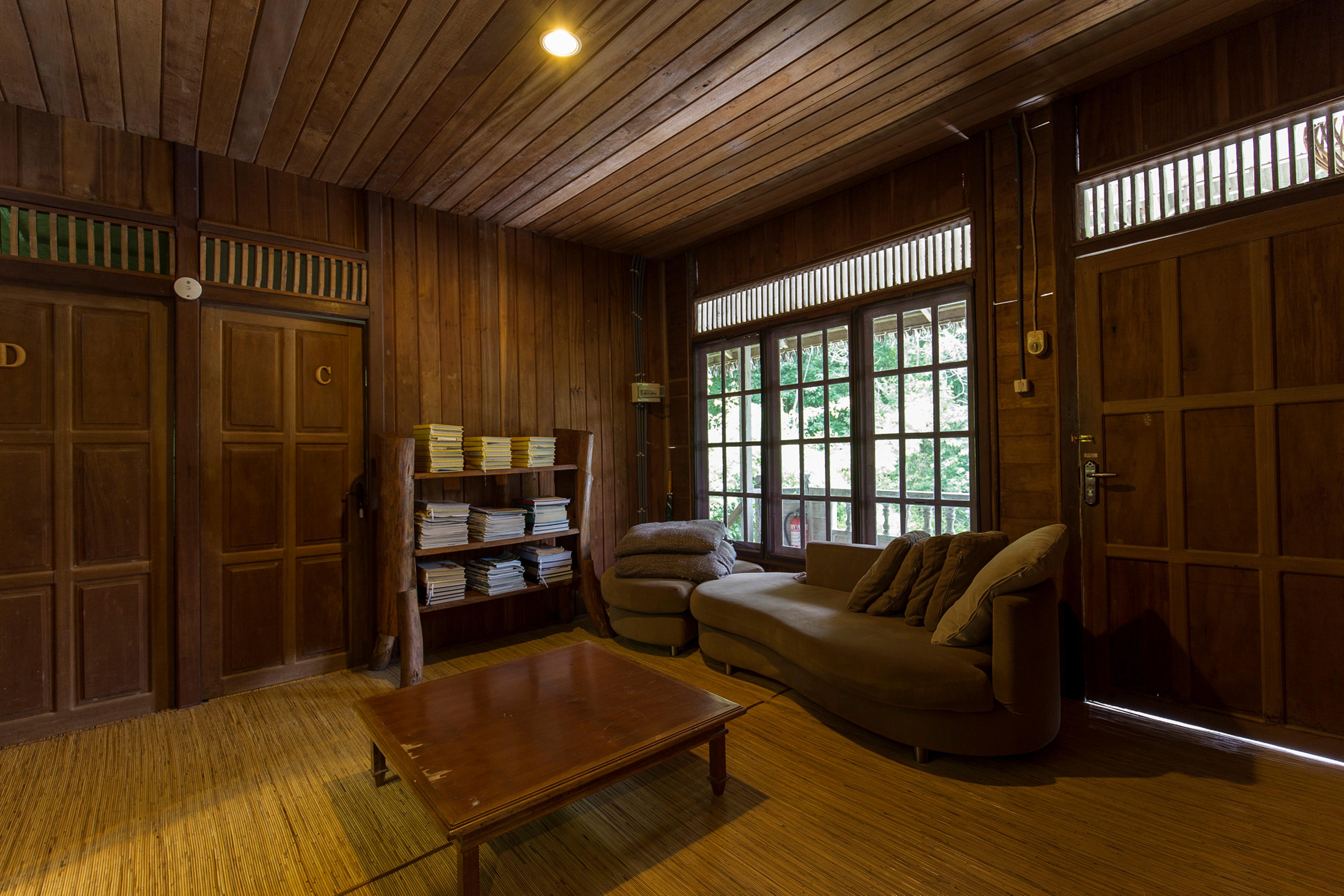 Menjangan Ecolodge - Chse Certified Banyuwedang Luaran gambar