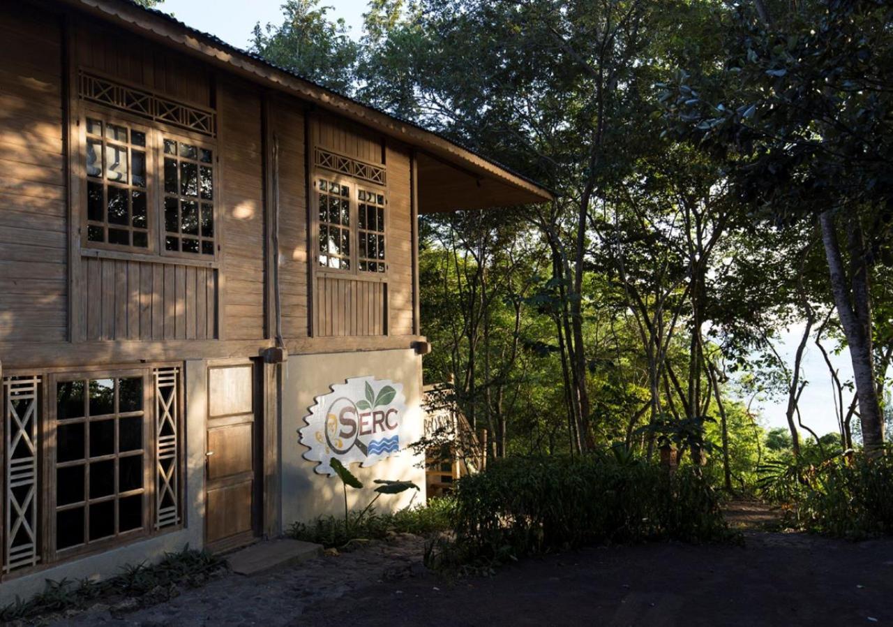 Menjangan Ecolodge - Chse Certified Banyuwedang Luaran gambar